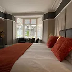 3 Cambridge آمبيلسايد