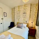 بيت ضيافة 3 Cambridge 4*