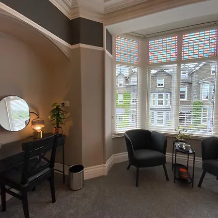 בית הארחה 3 Cambridge אמבלסייד