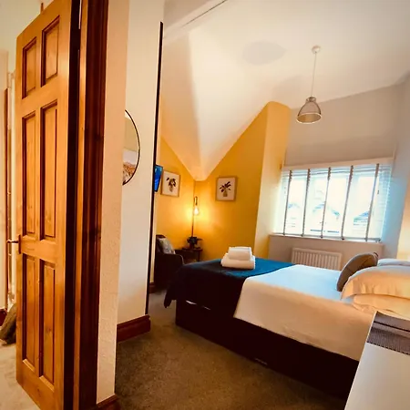 3 Cambridge Ambleside