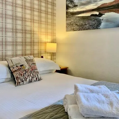 3 Cambridge Guest house