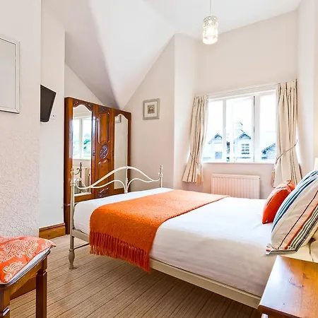 3 Cambridge בית הארחה