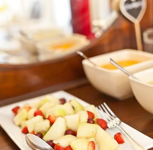 3 Cambridge 4* آمبيلسايد